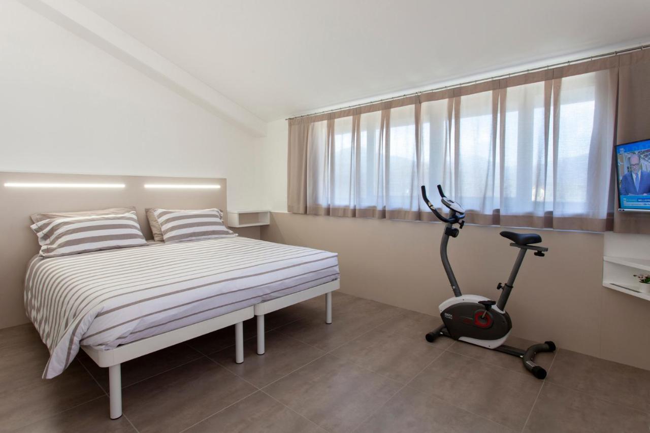 Bed & Bike Bed and Breakfast Aulla Buitenkant foto